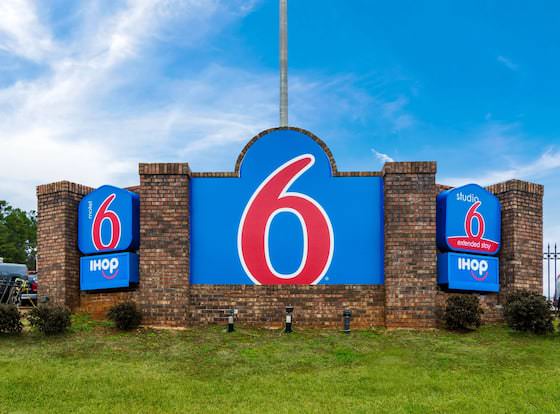 Studio 6 Lagrange, GA allows check-in for 18 year-old guests