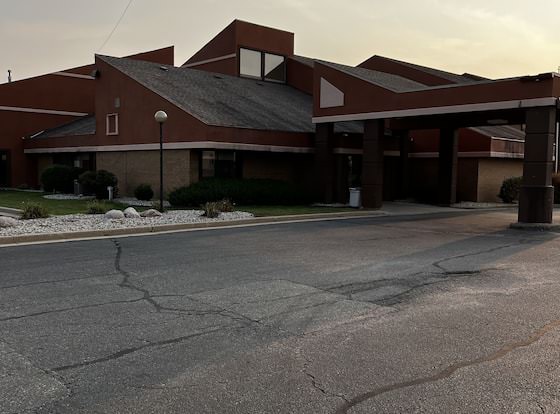 Marshfield Inn & Suites allows check-in for 18 year-old guests