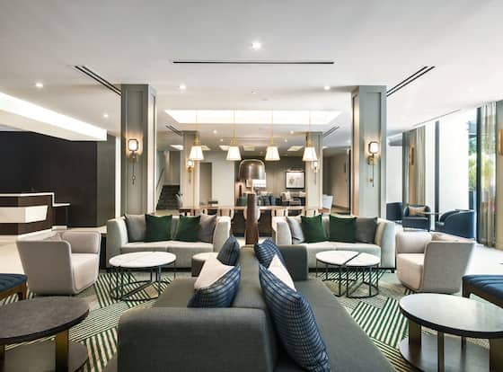 Hotel Riu Plaza Fisherman's Wharf allows check-in for 18 year-old guests