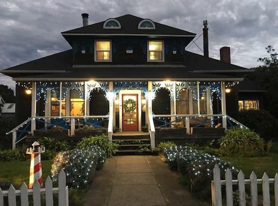 Country Inn Bed and Breakfast allows check-in for 18 year-old guests