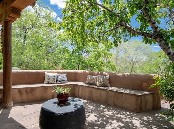 Buena Suerte - Quintessential Eastside Pied-a-terre, Fabulous Views and Patios, Kiva Fireplace, Walk to Canyon Rd. and the Plaza allows check-in for 18 year-old guests