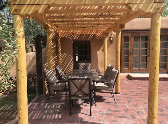 Hacienda Rose - Historic East Side Adobe Estate, Lovingly Restored, Two Blocks to Canyon Rd allows check-in for 18 year-old guests