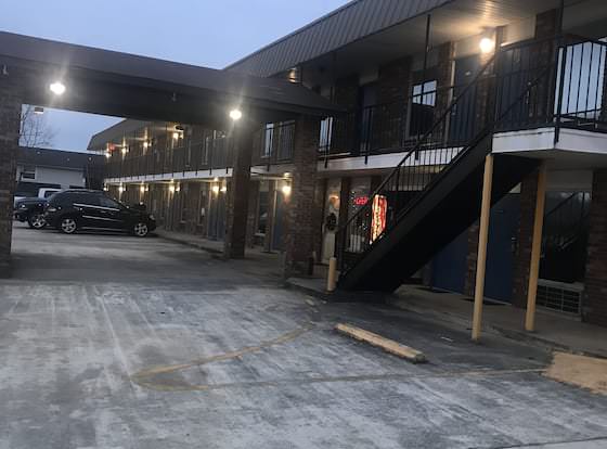 Western Motel allows check-in for 18 year-old guests