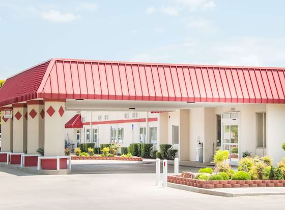 Ramada by Wyndham Enid allows check-in for 18 year-old guests