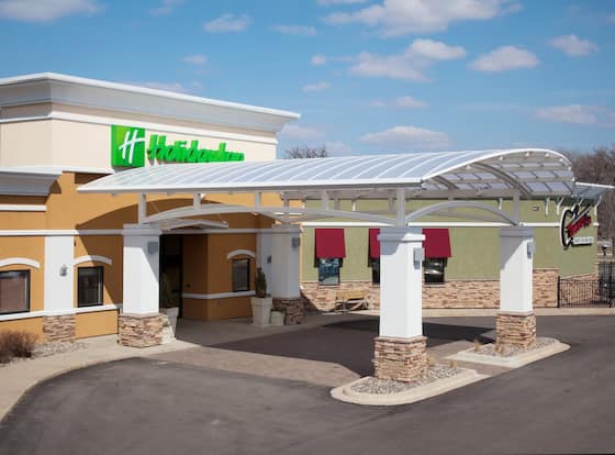 Holiday Inn Austin, an IHG Hotel allows check-in for 18 year-old guests
