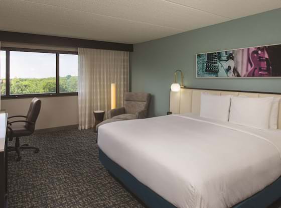 DoubleTree by Hilton Hotel Austin Northwest Arboretum allows check-in for 18 year-old guests