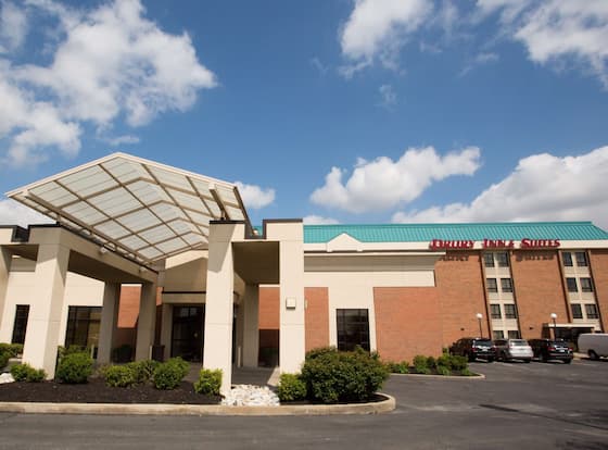 Drury Inn & Suites St Joseph allows check-in for 18 year-old guests
