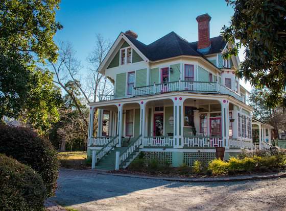 Peacock Place allows check-in for 18 year-old guests
