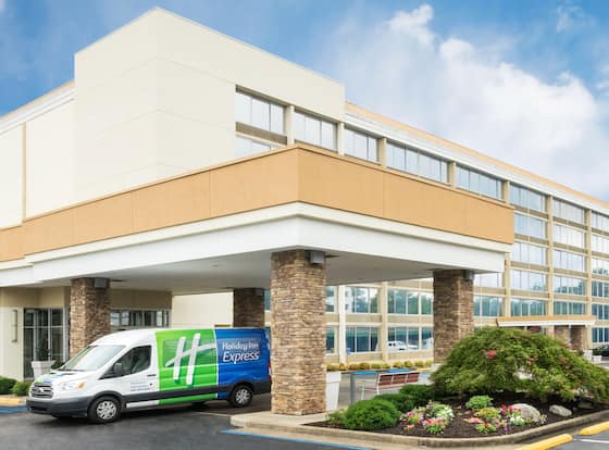 Holiday Inn Express Civic Center, an IHG Hotel allows check-in for 18 year-old guests