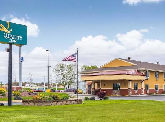 Quality Inn allows check-in for 18 year-old guests