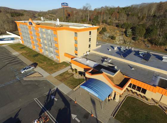 Howard Johnson by Wyndham Lexington allows check-in for 18 year-old guests