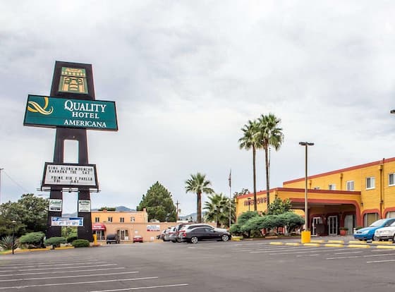Quality Hotel Americana Nogales allows check-in for 18 year-old guests