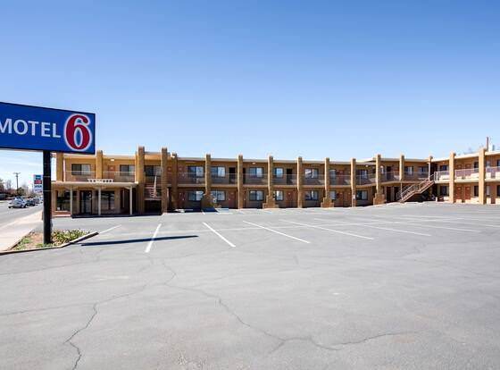 Motel 6 Santa Fe, NM - Downtown allows check-in for 18 year-old guests