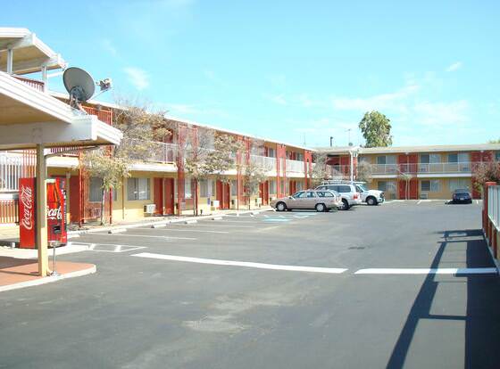 Heritage Inn allows check-in for 18 year-old guests