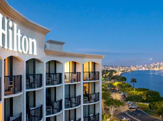 Hilton San Diego Airport/Harbor Island allows check-in for 18 year-old guests