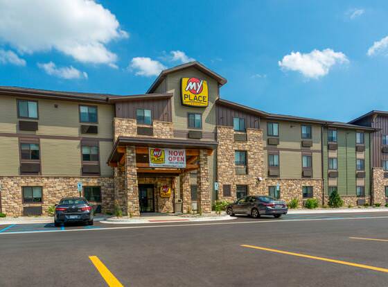 My Place Hotel - Wixom/Novi/Detroit, MI allows check-in for 18 year-old guests