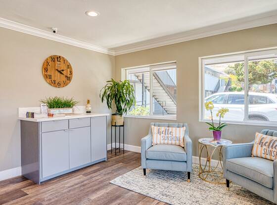 Vagabond Inn San Luis Obispo allows check-in for 18 year-old guests