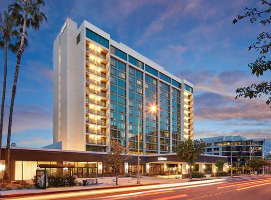 Hilton Pasadena allows check-in for 18 year-old guests