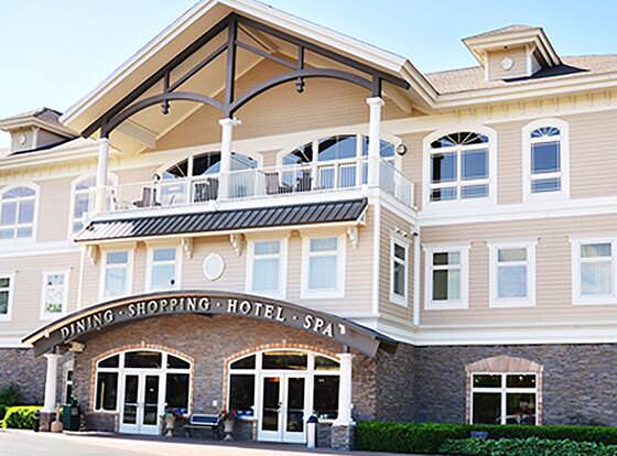 Riverwalk Place Resort & Spa allows check-in for 18 year-old guests