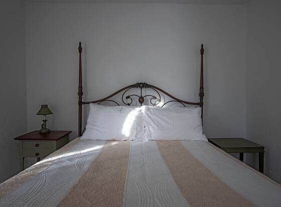 The Woodbine Inn allows check-in for 18 year-old guests