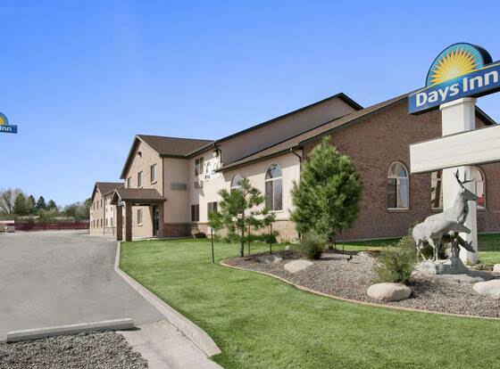 Days Inn by Wyndham Sheridan allows check-in for 18 year-old guests