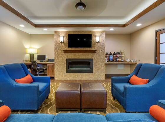 Comfort Inn Medford North allows check-in for 18 year-old guests