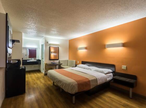 Motel 6 Crawfordsville, IN allows check-in for 18 year-old guests