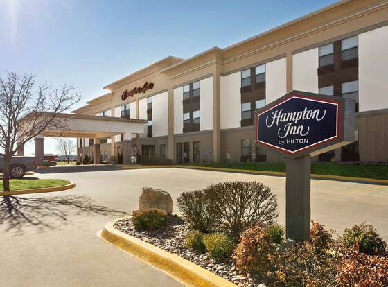 Hampton Inn Wichita-East allows check-in for 18 year-old guests