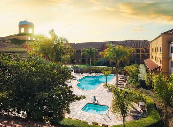 DoubleTree by Hilton Sonoma - Wine Country allows check-in for 18 year-old guests