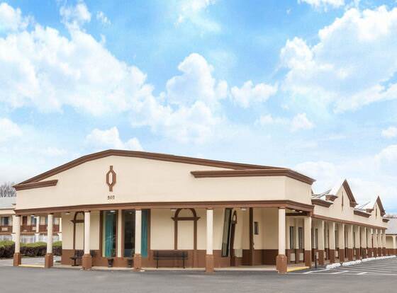 Days Inn by Wyndham Wrightstown allows check-in for 18 year-old guests