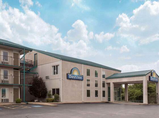 Days Inn by Wyndham Harrison allows check-in for 18 year-old guests