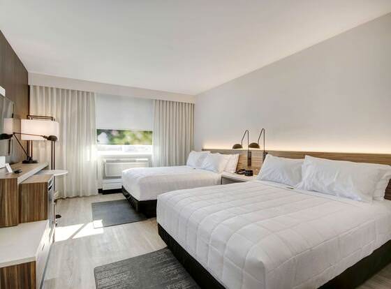 Wyndham Garden Sacramento Airport Natomas allows check-in for 18 year-old guests