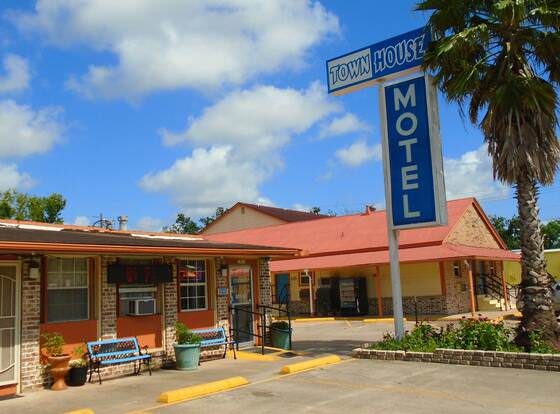 Town House Motel allows check-in for 18 year-old guests