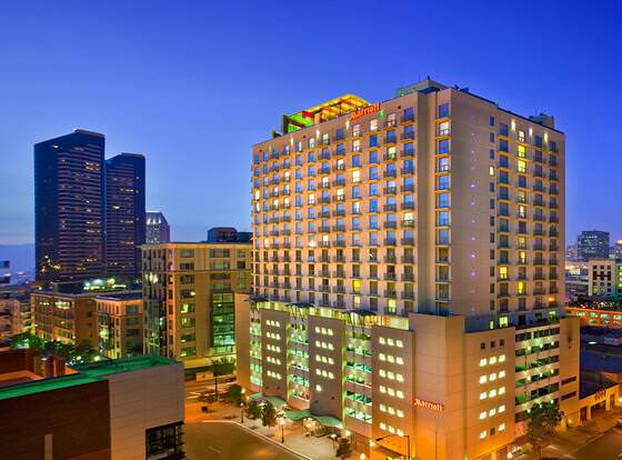 San Diego Marriott Gaslamp Quarter allows check-in for 18 year-old guests