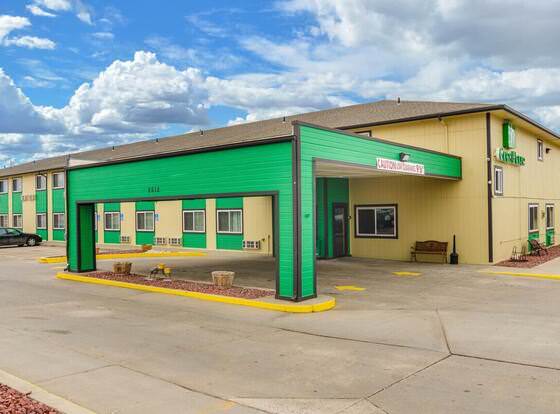 Cheyenne Guest Inn allows check-in for 18 year-old guests