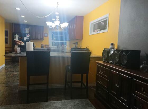 101 polka dots allows check-in for 18 year-old guests