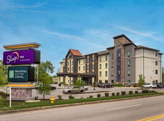 Sleep Inn allows check-in for 18 year-old guests