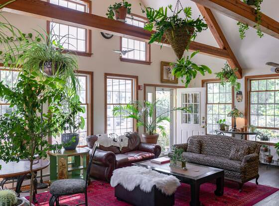 The Rugosa Guest House allows check-in for 18 year-old guests