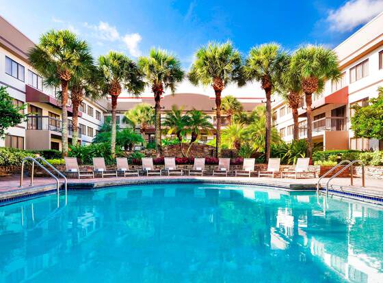 Sheraton Suites Orlando Airport allows check-in for 18 year-old guests