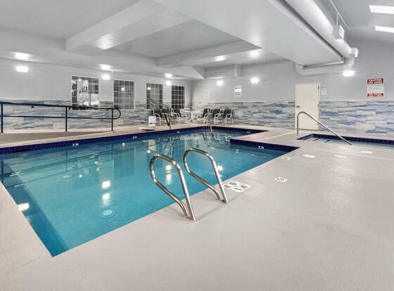 Holiday Inn Express Wenatchee, an IHG Hotel allows check-in for 18 year-old guests