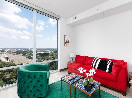 PDC Luxury Apt Tysons Corner allows check-in for 18 year-old guests