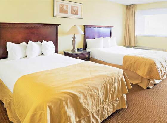 Economy Hotel Plus Wichita allows check-in for 18 year-old guests