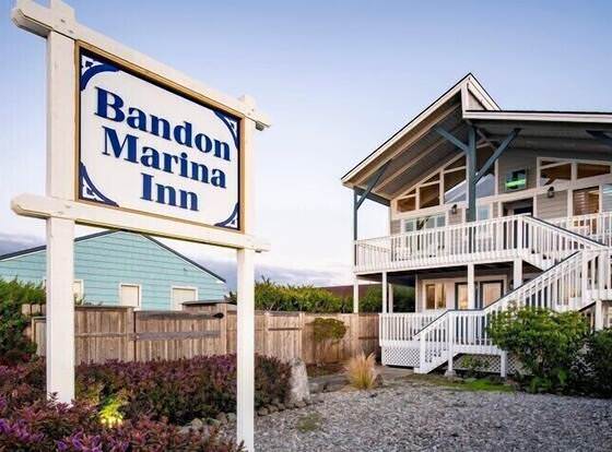 Bandon Marina Inn allows check-in for 18 year-old guests
