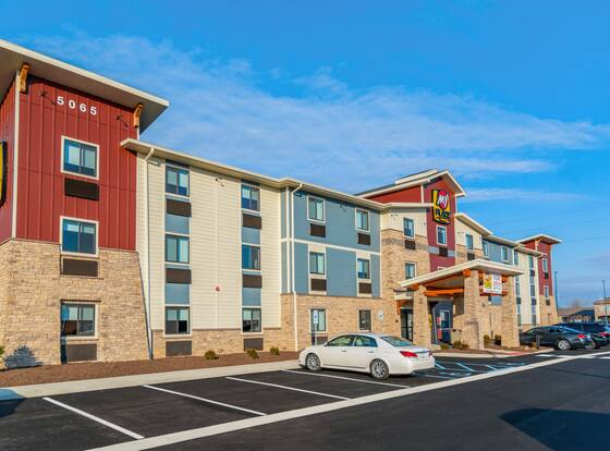 My Place Hotel - Indianapolis Airport/Plainfield, IN allows check-in for 18 year-old guests