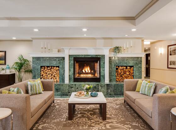 Ayres Hotel Corona East allows check-in for 18 year-old guests