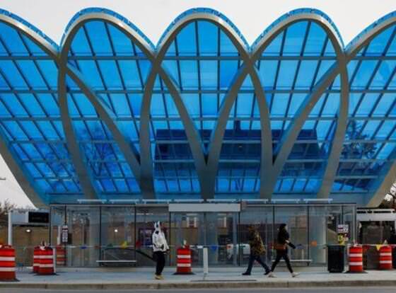 Belmont Hostel - O'Hare Blueline allows check-in for 18 year-old guests