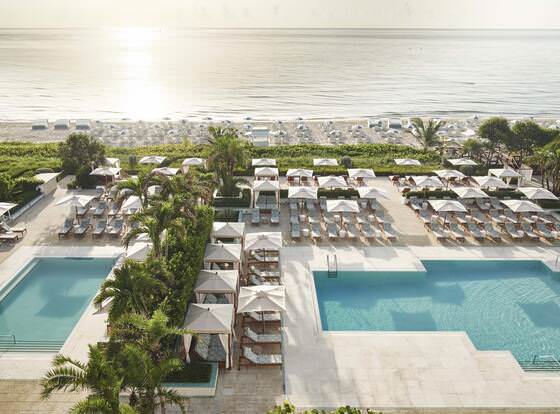 Four Seasons Resort Palm Beach allows check-in for 18 year-old guests