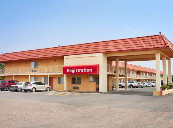 Travelodge by Wyndham Winslow allows check-in for 18 year-old guests