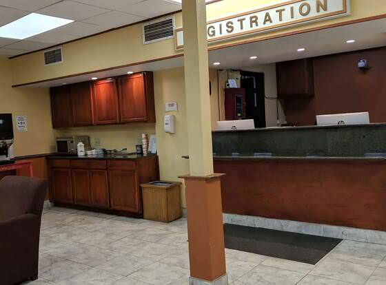 Ramada by Wyndham Rome / Verona allows check-in for 18 year-old guests