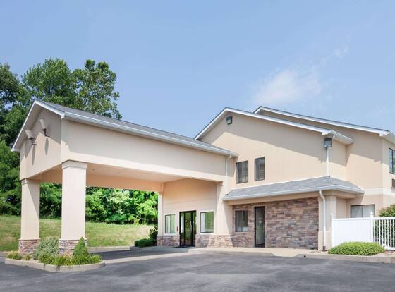 Ramada Limited Tell City allows check-in for 18 year-old guests